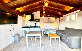 Casita-Estudio con Jardín en la playa
